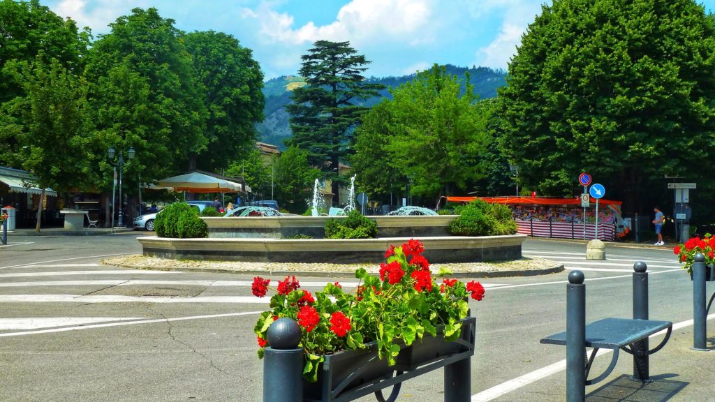 piazza-centrale-Bobbio