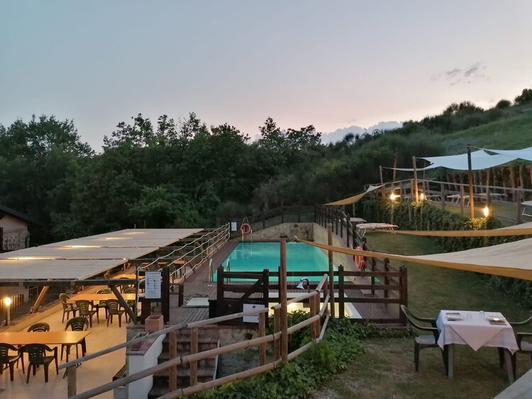 agriturismo-con-piscina-reggio-emilia