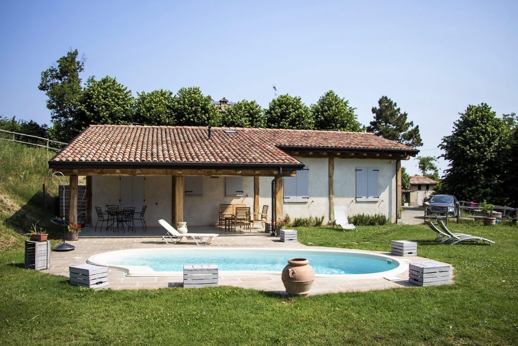 agriturismo-con-piscina-reggio-emilia